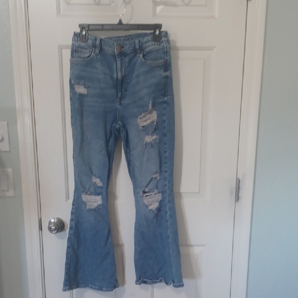 Arizona Jean Company Light Blue Distressed Flare Jeans Elastic Curvey